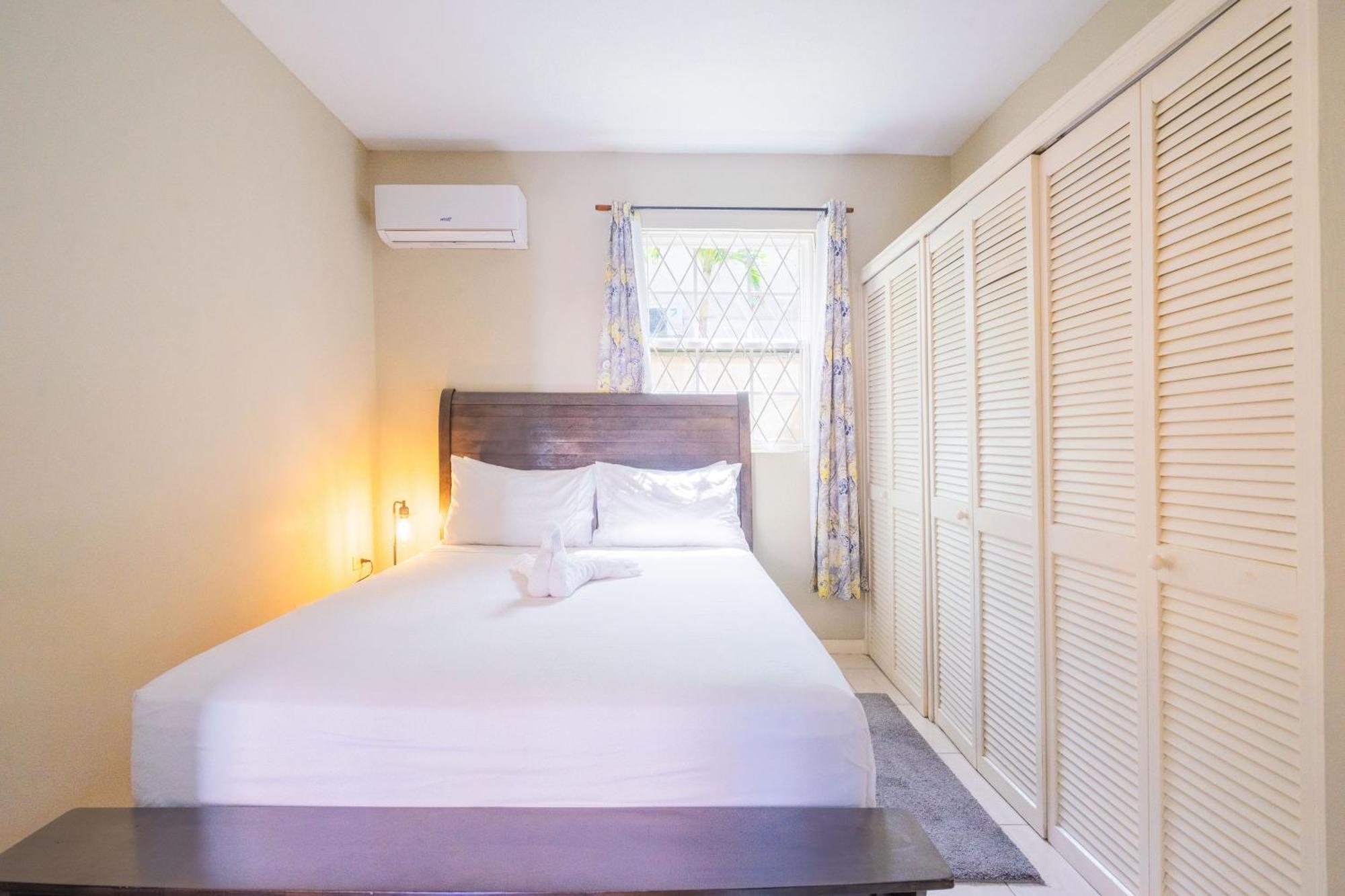 Musgrave Annex- Comfy 1 Bedroom Apartment On The Ground Floor คิงส์ตัน ภายนอก รูปภาพ