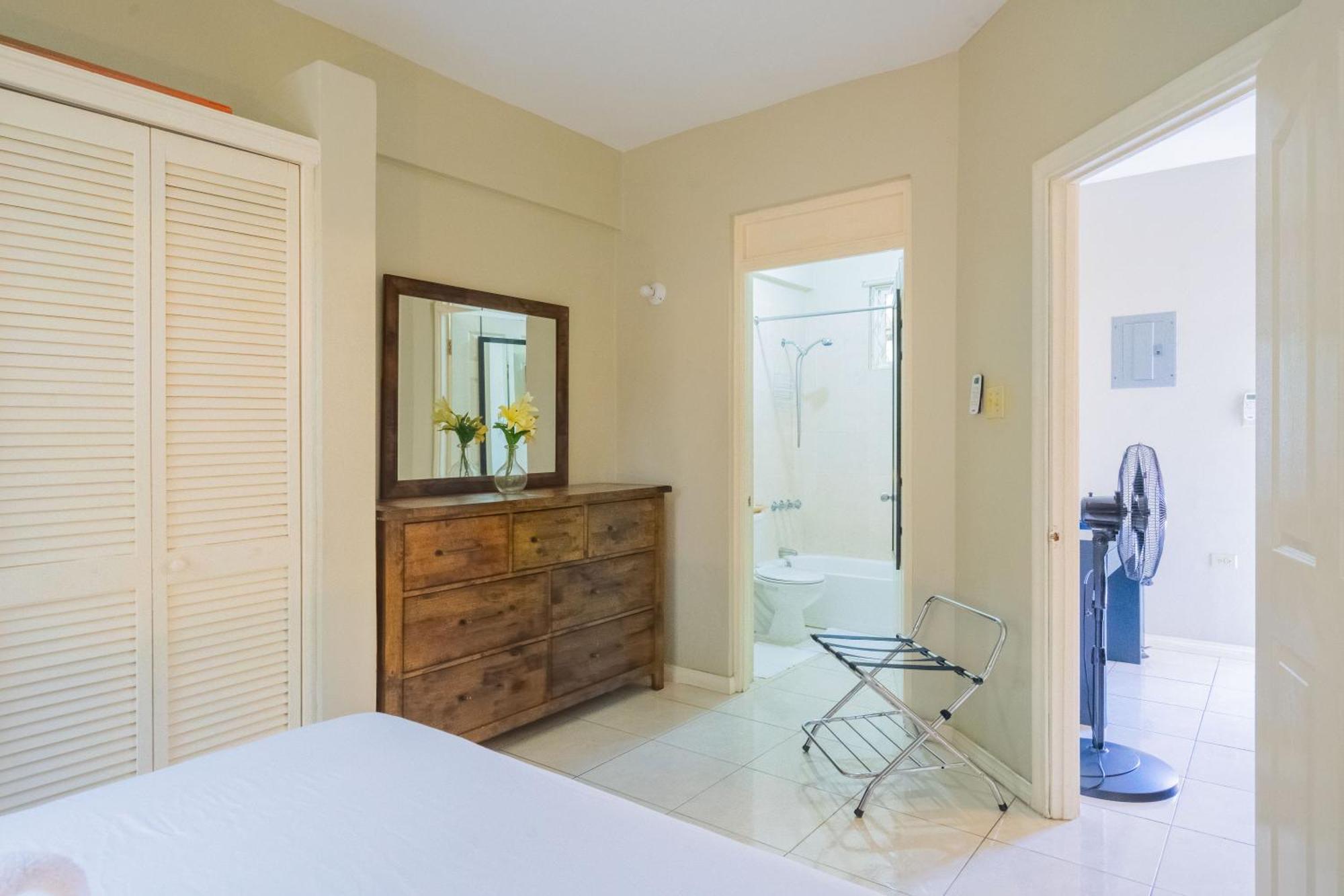 Musgrave Annex- Comfy 1 Bedroom Apartment On The Ground Floor คิงส์ตัน ภายนอก รูปภาพ