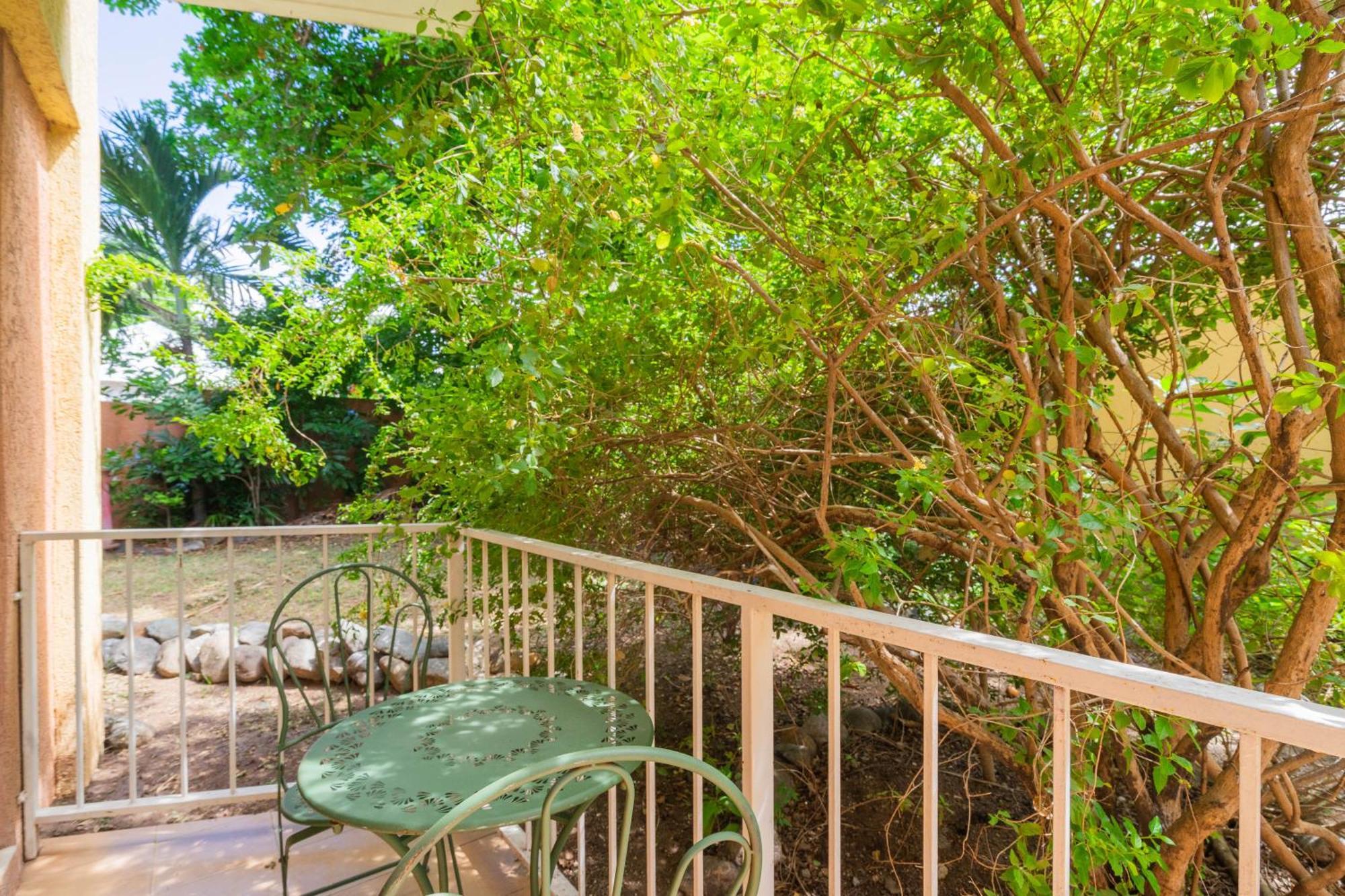 Musgrave Annex- Comfy 1 Bedroom Apartment On The Ground Floor คิงส์ตัน ภายนอก รูปภาพ