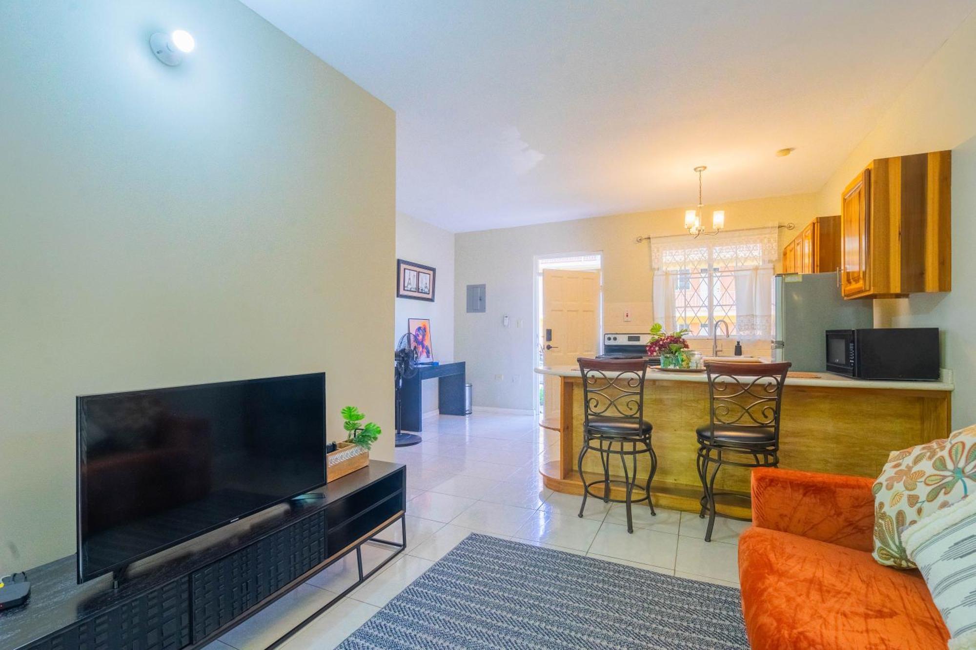 Musgrave Annex- Comfy 1 Bedroom Apartment On The Ground Floor คิงส์ตัน ภายนอก รูปภาพ