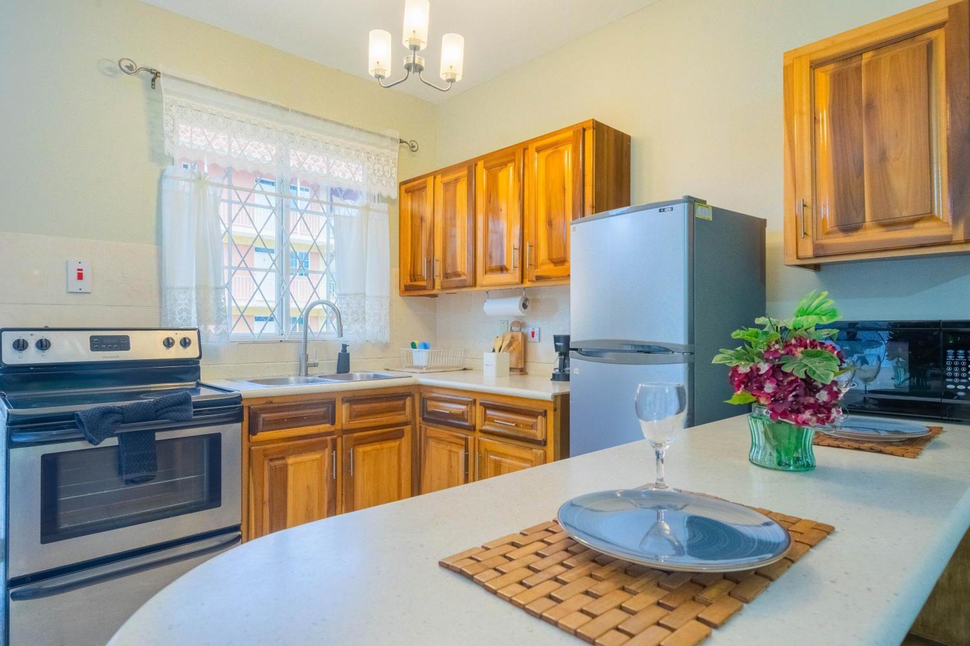 Musgrave Annex- Comfy 1 Bedroom Apartment On The Ground Floor คิงส์ตัน ภายนอก รูปภาพ